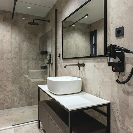 Apartman Unique Pham Homes